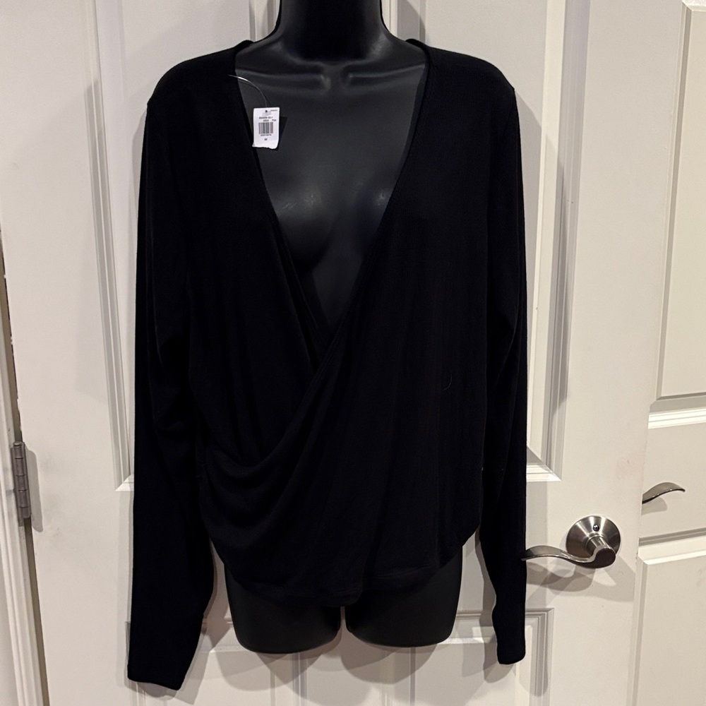 Old Navy Black Women's light Sweater - Picture 1 of 4